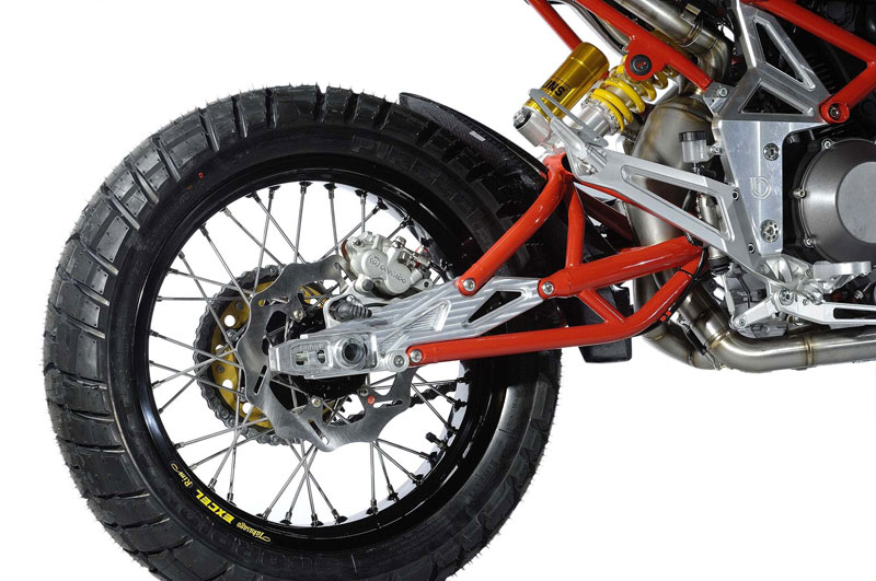 Illustration for article titled Holy 1100cc Dirt Bike Lust!!